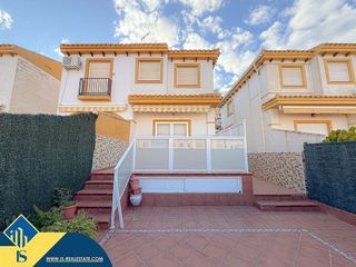 Casa pareada en venta en Torrelamata - La Mata en Torrevieja