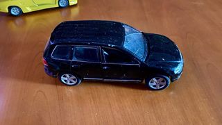 Volkswagen Touareg 1/24 leer descripcion