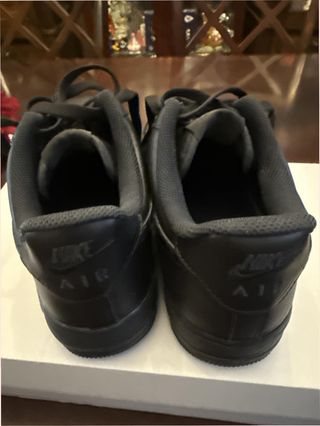Nike Air Force 1 Talla 44 Negras