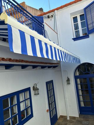 Toldo impermeable rayas azul y blanco