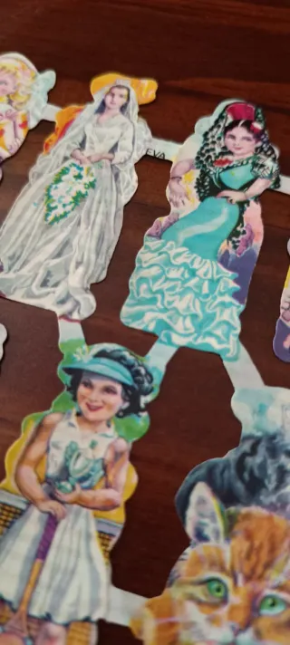 Lámina Cromos Troquelados EVA