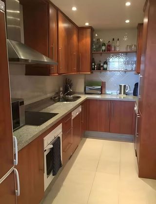 Piso en alquiler en Elviria en Marbella