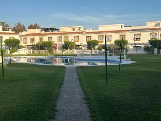 Casa adosada en venta en Salobreña