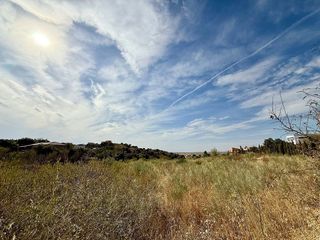 Terreno en venta en Los Cigarrales-La Bastida en Toledo