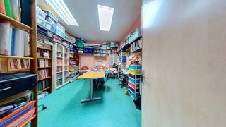 Local comercial en venta en San Pedro de Deusto-La Ribera en Bilbao