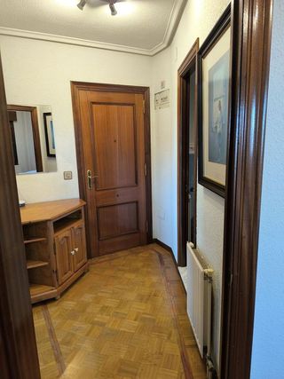 Piso en alquiler en La Magdalena - Versalles en Avilés