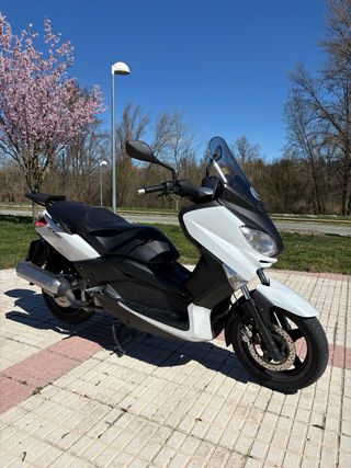 Yamaha XMAX 125 cc