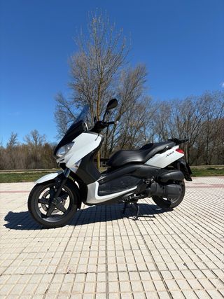Yamaha XMAX 125 cc