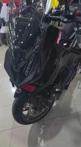Italjet Dragster 700 edición limitada Negra y Roja