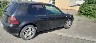 Volkswagen Golf 2003