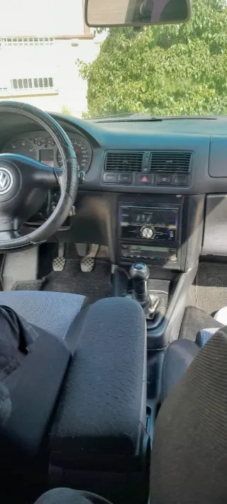 Volkswagen Golf 2003