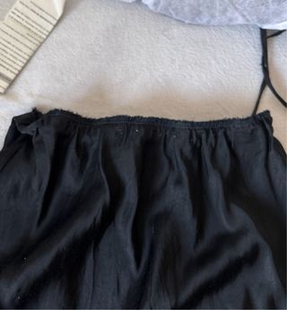 Falda satinada larga negra