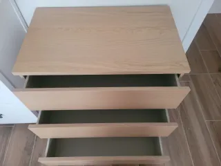 Cómoda MALM de 3 cajones Ikea color roble