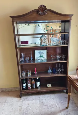 Vitrina bar madera y cristal con espejo