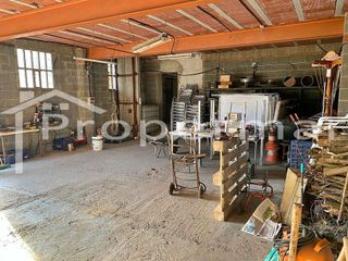 Nave industrial en venta en Parets del Vallès