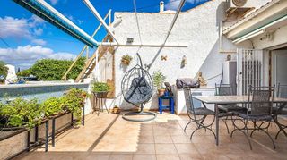 Casa adosada en venta en La Siesta - El Salado - Torreta en Torrevieja