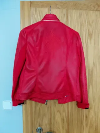 Chaqueta Desigual Roja Talla 40