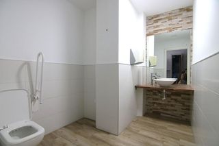 Local comercial en venta en Los Boliches en Fuengirola