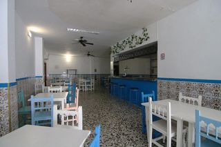 Local comercial en venta en Los Boliches en Fuengirola