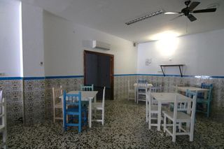 Local comercial en venta en Los Boliches en Fuengirola