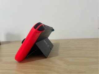 Nintendo Switch + 4 Juegos y Funda