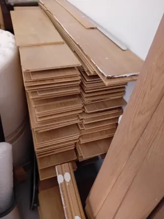 Tarima flotante madera con sus rodantes