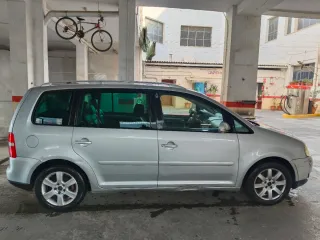 Volkswagen Touran 2006
