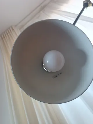 Lámpara de pie IKEA Ranarp Negra y Dorada