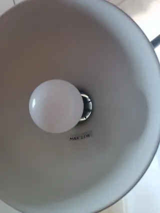 Lámpara de pie IKEA Ranarp Negra y Dorada