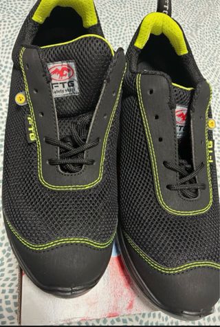 Botas de seguridad FTG negras y amarillas