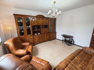 Chalet en venta en Melide