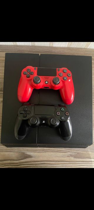 Consola PS4 + 2 Mandos (Negro y Rojo)