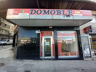 Local comercial en alquiler en Ensanche - Sar en Santiago de Compostela