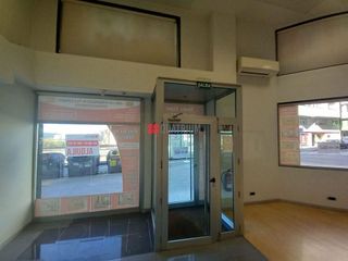 Local comercial en alquiler en Ensanche - Sar en Santiago de Compostela