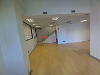 Local comercial en alquiler en Ensanche - Sar en Santiago de Compostela