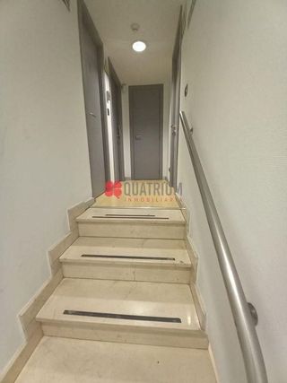 Local comercial en alquiler en Ensanche - Sar en Santiago de Compostela