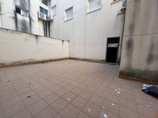 Local comercial en venta en Puerto - Plaza de Toros en Estepona