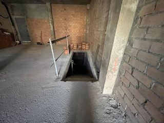 Local comercial en venta en Puerto - Plaza de Toros en Estepona