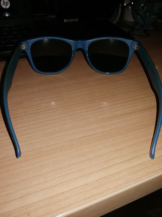 Occhiali da sole donna neri e blu