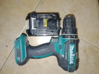 Taladro Atornillador Makita sin cargador