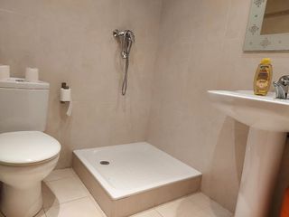 Local comercial en alquiler en San Adrián - La Cava en Logroño