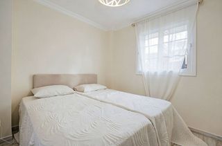 Piso en alquiler en Los Naranjos - Las Brisas en Marbella