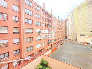 Piso en alquiler en Auditorio - Parque Invierno en Oviedo