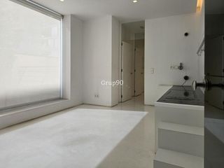 Local comercial en alquiler en Joc de la Bola - Camps d'Esports - Ciutat Jardí - Montcada en Lleida