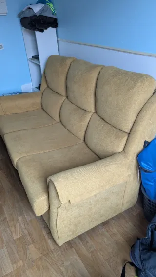 Sofá 3 plazas color mostaza