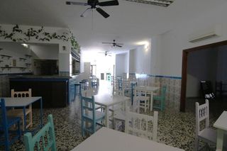 Local comercial en venta en Los Boliches en Fuengirola