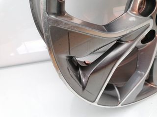 LLANTA HYUNDAI I30 570181