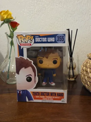 Funko Pop Doctor Who 355 Tenth Doctor with hand