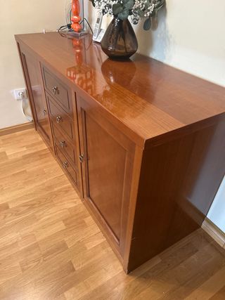 Aparador de madera