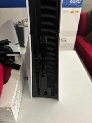 PS5 Slim 1TB con lettore + 2 controller + FIFA 26